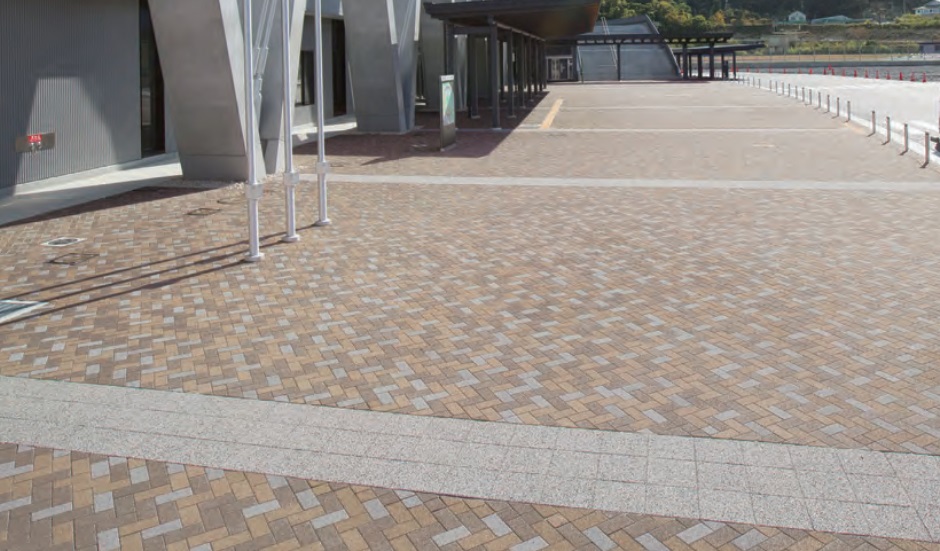 ユニソン　ストレートロッキング　施工例